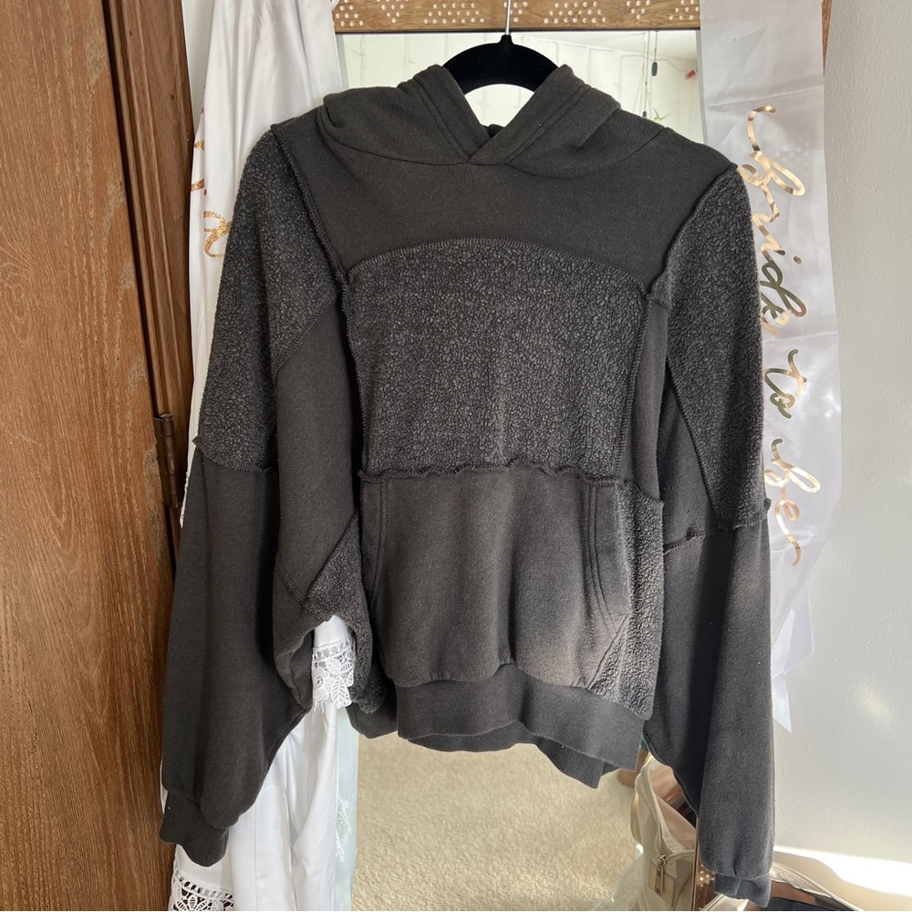 aerie charcoal gray textured pullover hoodie